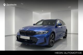 BMW 3-SERIE Touring 330e M-Sport | Leder | Trekhaak | Active Cruise Controle | Camera | HiFi |