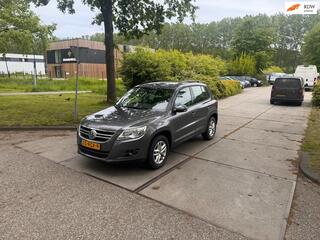 VOLKSWAGEN TIGUAN 1.4 TSI Comfort&Design Clima.Navi