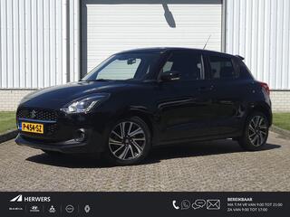 SUZUKI SWIFT 1.2 Style Smart Hybrid / Sport Uitlaat / Dodehoekdetectie / Stoelverwarming / Achteruitrijcamera / Adaptieve Cruise Control / Navigatie / Apple Carplay / Android Auto /