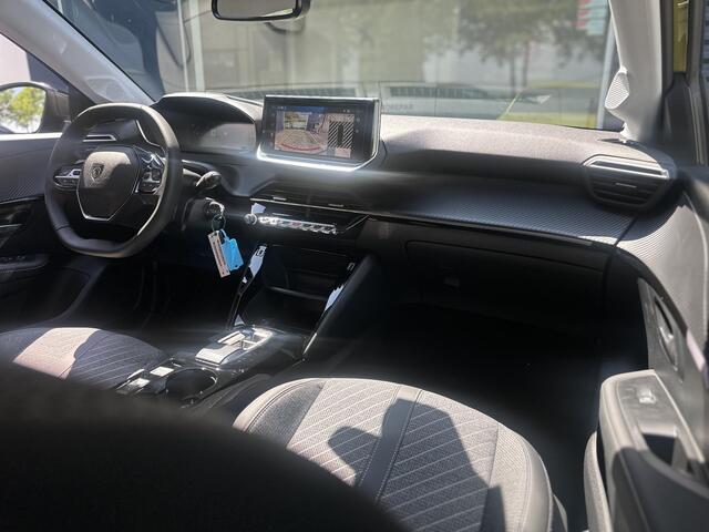 Peugeot 208 1.2 Hybrid 110 e-DCS6 Allure | Climate Control | Navigatie | Full LED | DAB | Parkeercamera/-sensoren | Apple Carplay/Android Auto | Dode hoekdete