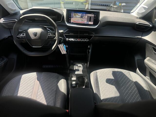 Peugeot 208 1.2 Hybrid 110 e-DCS6 Allure | Climate Control | Navigatie | Full LED | DAB | Parkeercamera/-sensoren | Apple Carplay/Android Auto | Dode hoekdete