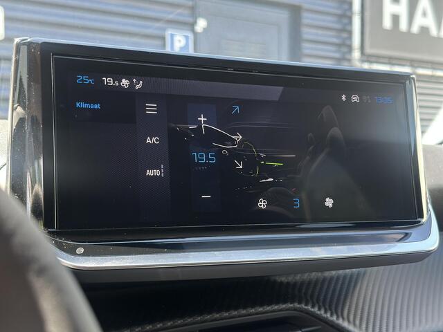 Peugeot 208 1.2 Hybrid 110 e-DCS6 Allure | Climate Control | Navigatie | Full LED | DAB | Parkeercamera/-sensoren | Apple Carplay/Android Auto | Dode hoekdete