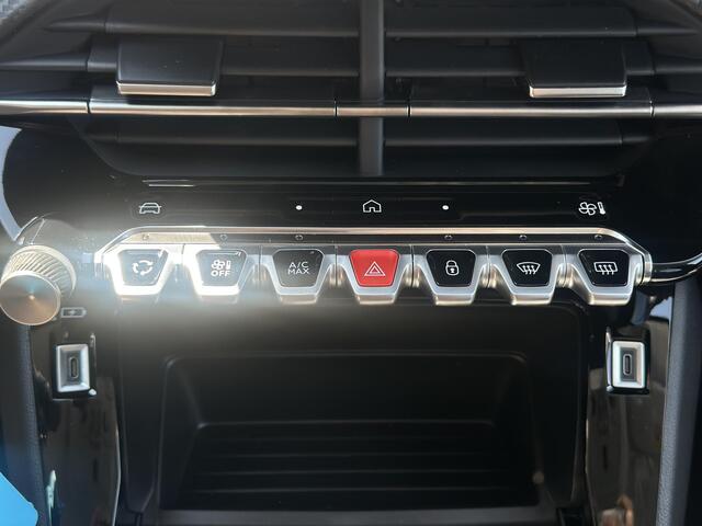 Peugeot 208 1.2 Hybrid 110 e-DCS6 Allure | Climate Control | Navigatie | Full LED | DAB | Parkeercamera/-sensoren | Apple Carplay/Android Auto | Dode hoekdete
