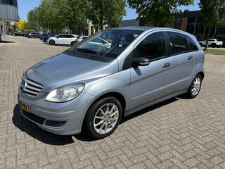 MERCEDES-BENZ B-KLASSE 150 AIRCO LMV TREKHAAK NAP!
