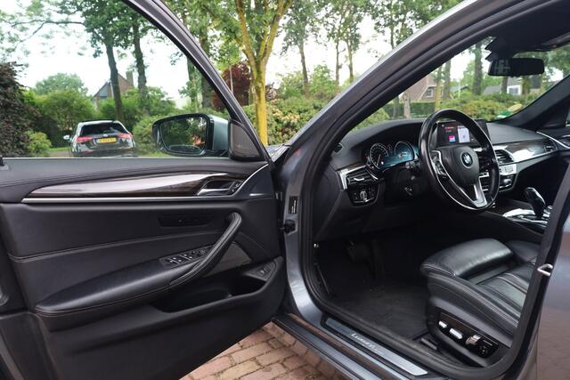 BMW 5-Serie Touring 530d High Executive Aut. | Panorama | Adap. Cruise | staat | Harman-Kardon | Full Led | Historie | NAP |