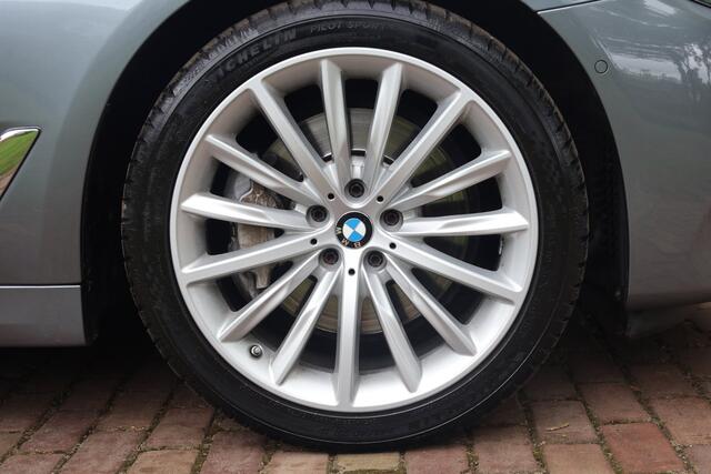BMW 5-Serie Touring 530d High Executive Aut. | Panorama | Adap. Cruise | staat | Harman-Kardon | Full Led | Historie | NAP |