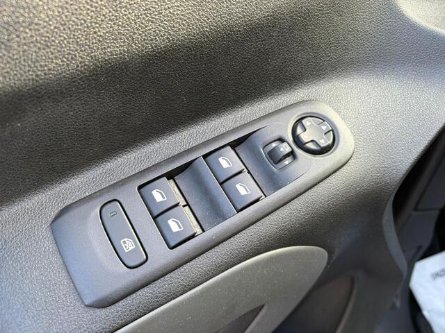Citroen Berlingo 1.2 PureTech Shine HEAD-up PANO VOLL OPTIES GARANTIE