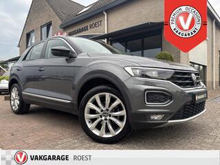 VOLKSWAGEN T-Roc 1.5 TSI Automaat Sport Trekhaak / Full LED / Carplay