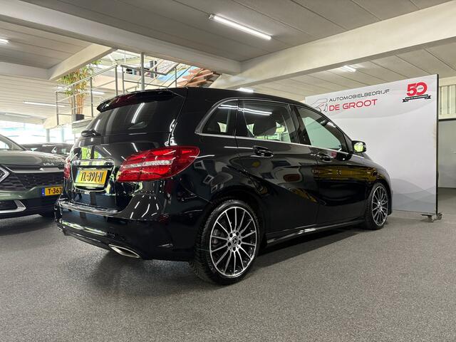 Mercedes-Benz B-Klasse 180 Business Solution AMG/ NL auto/ Pano/ Automaat