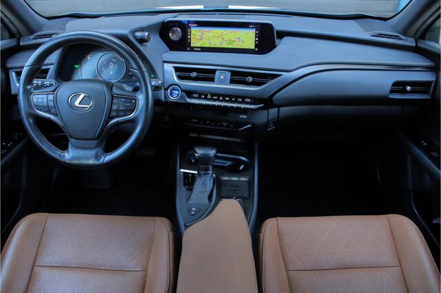 Lexus UX 250h Executive Line |President Pack|360 camera|elek stoel|leder|