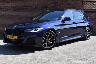 BMW 5-SERIE Touring 530e High Executive '21 Laser Pano Leder M Pakket Clima Navi Cruise LED Inruil mogelijk