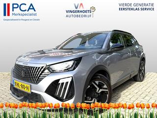 PEUGEOT 2008 100 Pk Benzine * Hele Luxe Allure * Navigatie * Voor- en Achter Parkeer Camera en Sensoren * L.M. Velgen * Dodehoekbewaking * Keyless Start & Entry * Draadloos Apple Carplay /* Android Auto * Vingerhoets; Vierde Generatie Eersteklas Service. Al meer dan 1