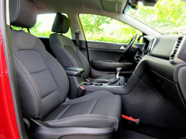 KIA Sportage 1.6 GDI First Ed.  Navi  Camera  Trekhaak 