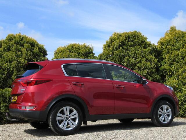 KIA Sportage 1.6 GDI First Ed.  Navi  Camera  Trekhaak 
