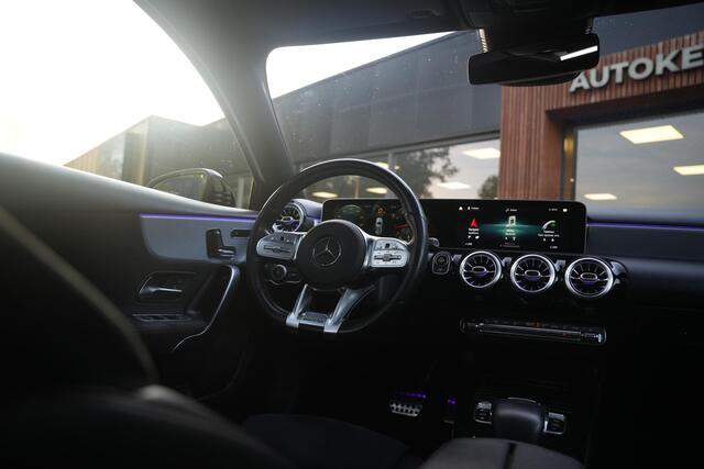 Mercedes-Benz A-Klasse 200 Launch Edition Premium Plus AMG panoramadak AMBIENT Apple Carplay Brake assist Camera Multimedia Getint glas 19L.M. Cruise Navi
