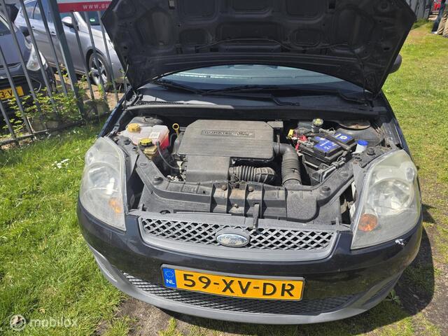 Ford Fiesta 1.3-8V Cool & Sound