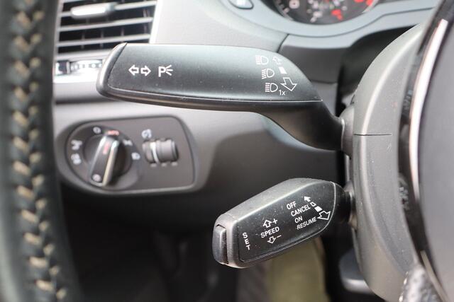 Audi Q3 1.4 TFSI S-Line Sport Pro Line|Automaat|S Line interieur+exterieur|150PK|Xenon|Navi|Trekhaak 1800 kg trekgewicht