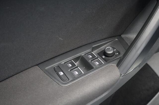 Volkswagen Tiguan 1.4 TSI ACT R Line 150pk | Trekhaak | Stoelmassage | Carplay