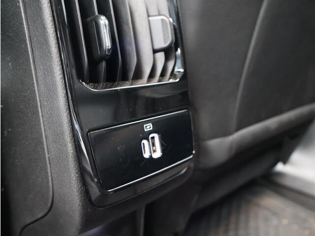 Jeep Compass 4xe 240 Plug-in Hybrid Electric S TREKHAAK