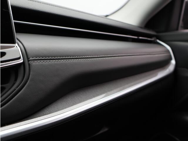Jeep Compass 4xe 240 Plug-in Hybrid Electric S TREKHAAK