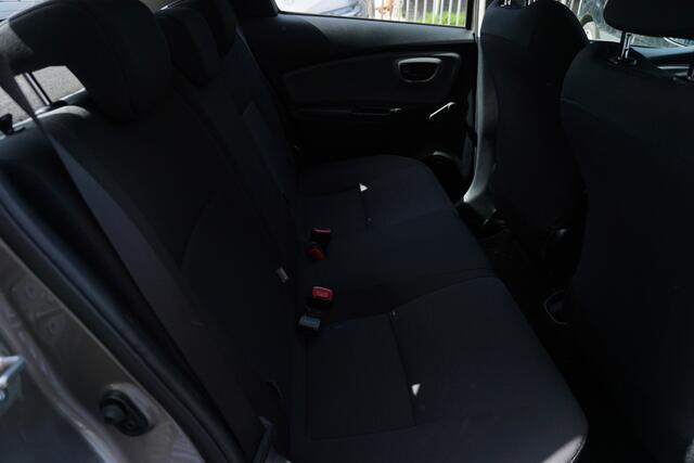 Toyota Yaris 1.3 VVT-i Now Airco|Trekhaak|