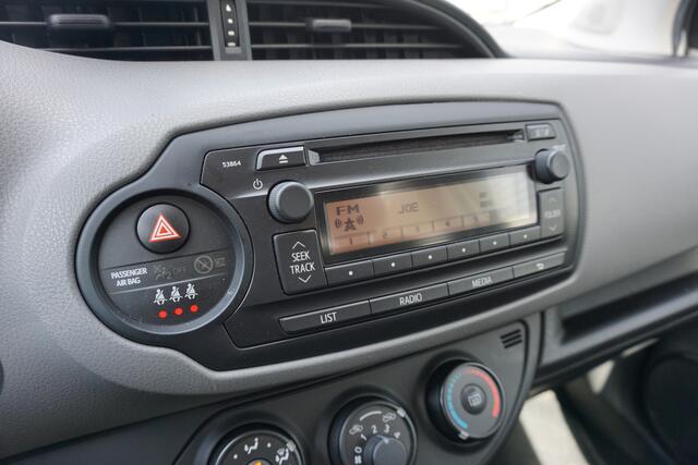 Toyota Yaris 1.3 VVT-i Now Airco|Trekhaak|