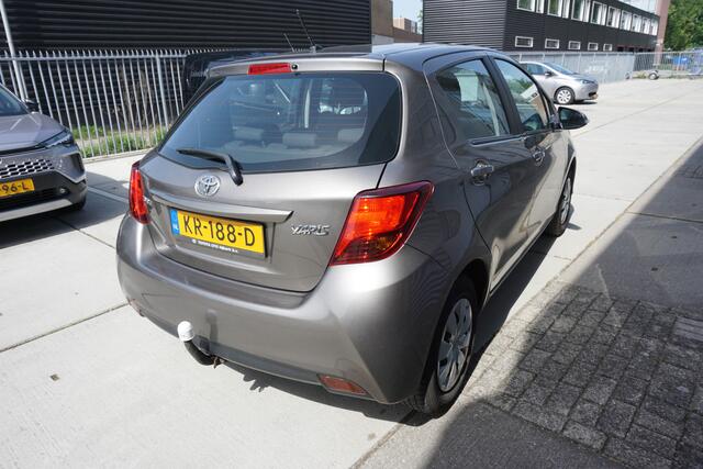 Toyota Yaris 1.3 VVT-i Now Airco|Trekhaak|