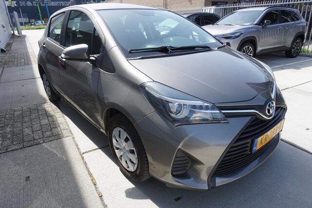 Toyota Yaris 1.3 VVT-i Now Airco|Trekhaak|