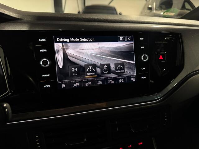 Volkswagen Polo 1.6 TDI R-Line PANO KEYLESS CAM CARPLAY