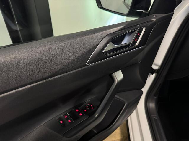 Volkswagen Polo 1.6 TDI R-Line PANO KEYLESS CAM CARPLAY