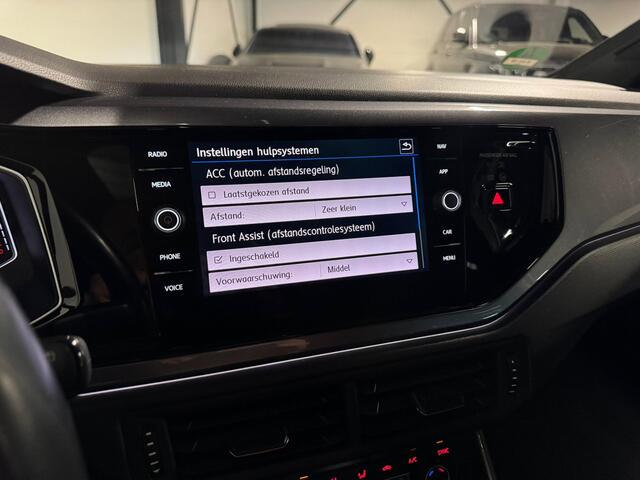 Volkswagen Polo 1.6 TDI R-Line PANO KEYLESS CAM CARPLAY
