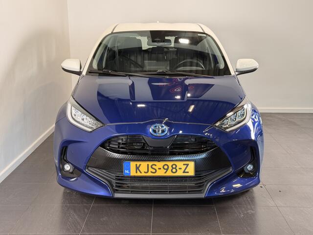 Toyota Yaris 1.5 Hybrid 115 Style Bi-Tone Limited | Head-up display | Dodehoekdetectie | Parkeersensoren voor en achter | Apple Carplay |