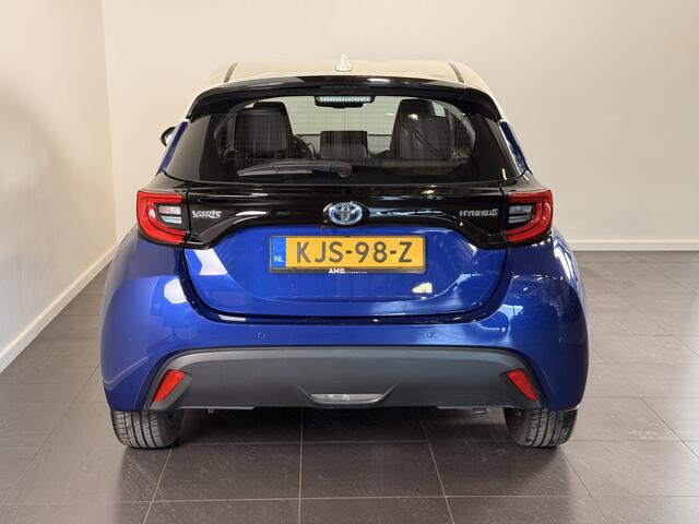 Toyota Yaris 1.5 Hybrid 115 Style Bi-Tone Limited | Head-up display | Dodehoekdetectie | Parkeersensoren voor en achter | Apple Carplay |