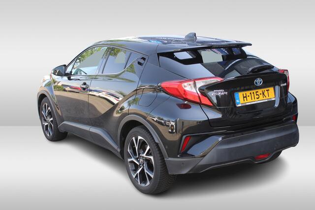 Toyota C-HR 1.8 Hybrid Executive Stuur- en stoelverwarming l Trekhaak l Alarm l PDC voor en achter