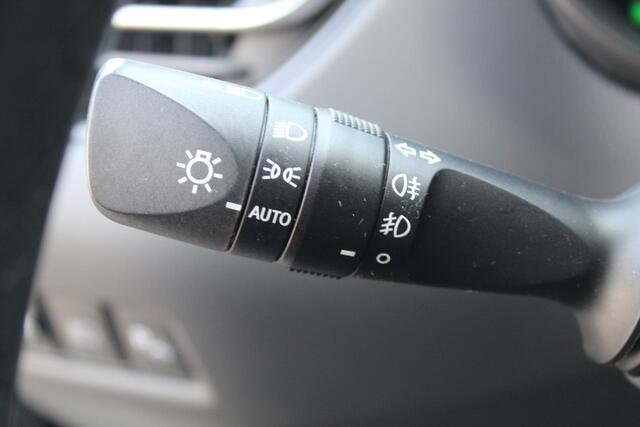 Toyota C-HR 1.8 Hybrid Executive Stuur- en stoelverwarming l Trekhaak l Alarm l PDC voor en achter