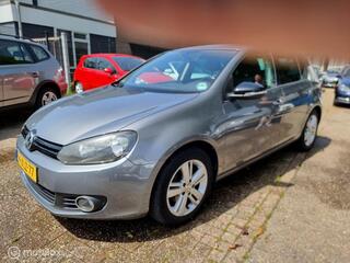 Volkswagen Golf VI