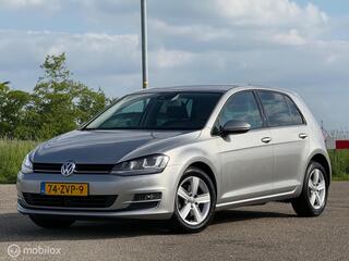Volkswagen Golf VII