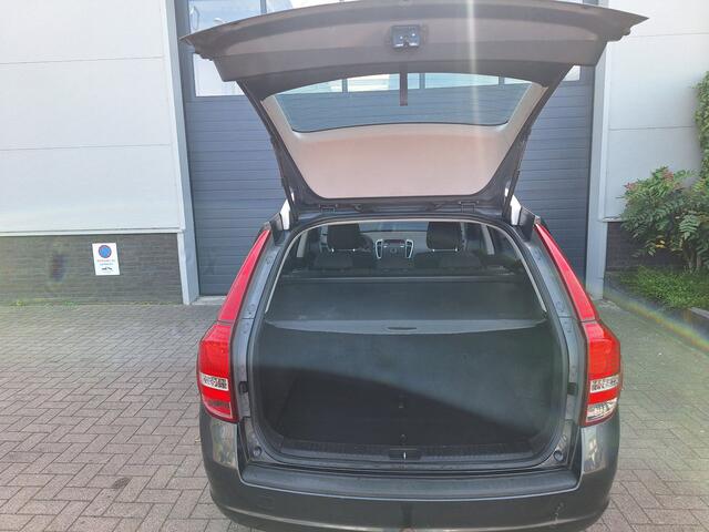 KIA CEE D Cee'd | 1.4 CVVT X-tra | Airco | Trekhaak |