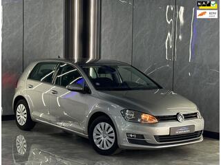 Volkswagen Golf VII