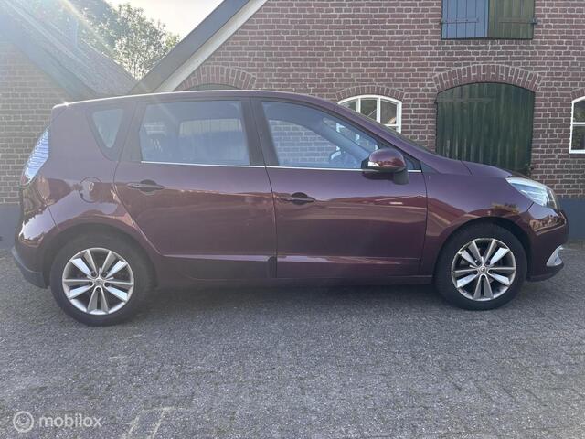 Renault Scenic 1.2 TCe Collection LEES TEKST