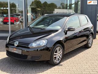 Volkswagen Golf VI