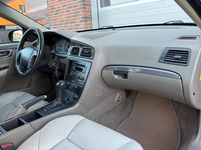 Volvo V70 2.4 T Ocean Race Airco Automaat Cruise Leder