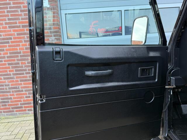 Land Rover Defender 2.4 TD 110 SW E Airco Schuifdak