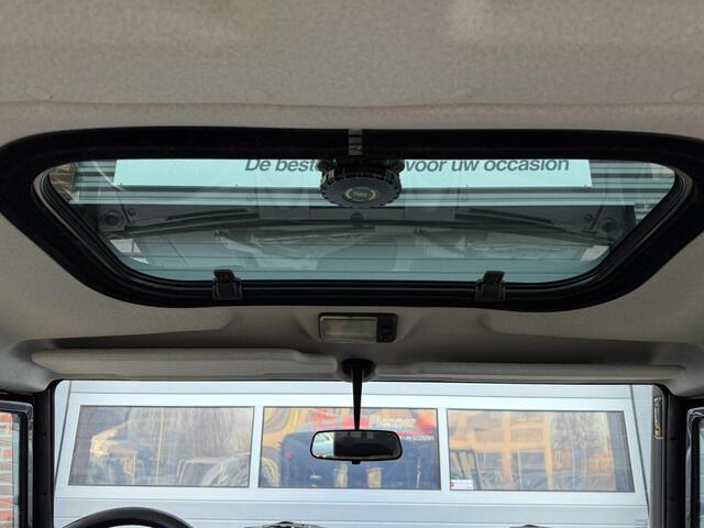 Land Rover Defender 2.4 TD 110 SW E Airco Schuifdak