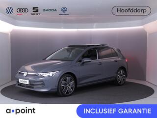 VOLKSWAGEN GOLF 1.5 eHybrid Style Edition 204 pk Automaat (DSG) | Verlengde garantie | Navigatie | Panoramadak | Trekhaak (wegklapbaar) | Parkeersensoren (Park assist) | Achteruitrijcamera | Stoelverwarming |