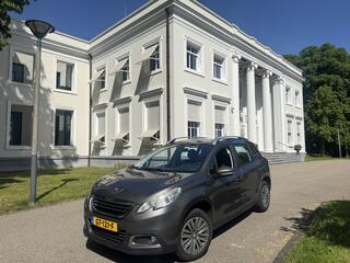 PEUGEOT 2008 1.2 VTi PACK Premium, 1:25