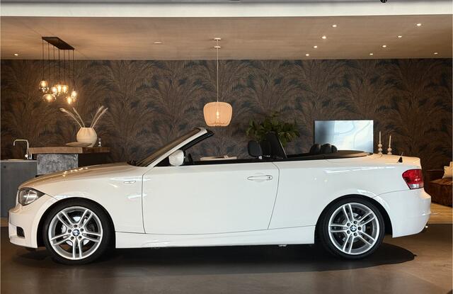 BMW 1-Serie Cabrio 118i High Exe I M-Pakket I Xenon I Navi I Nette auto