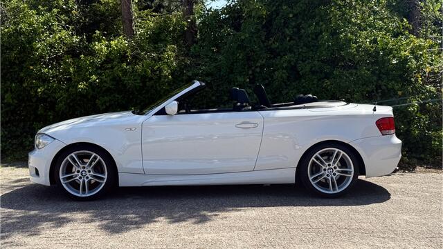 BMW 1-Serie Cabrio 118i High Exe I M-Pakket I Xenon I Navi I Nette auto