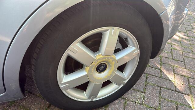Ford Focus C-MAX 1.6-16V Futura