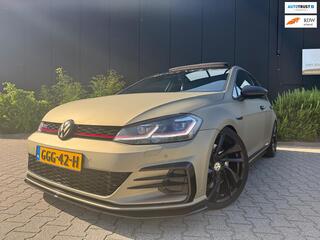 Volkswagen Golf VII